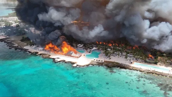 Deadly Blaze Engulfs Dominican Resort, Thousands Evacuated