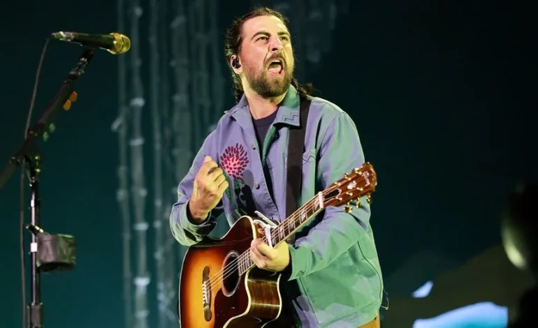 Noah Kahan Pleads with Fans After Fecal Incident at Philadelphia Show