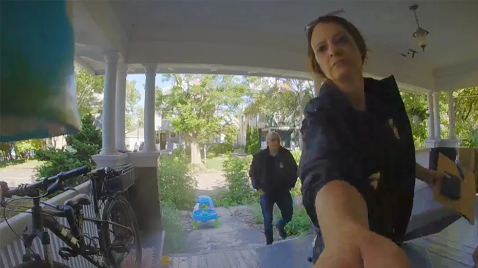 NY Man Sues ICE for Home Visit Over Critical Email