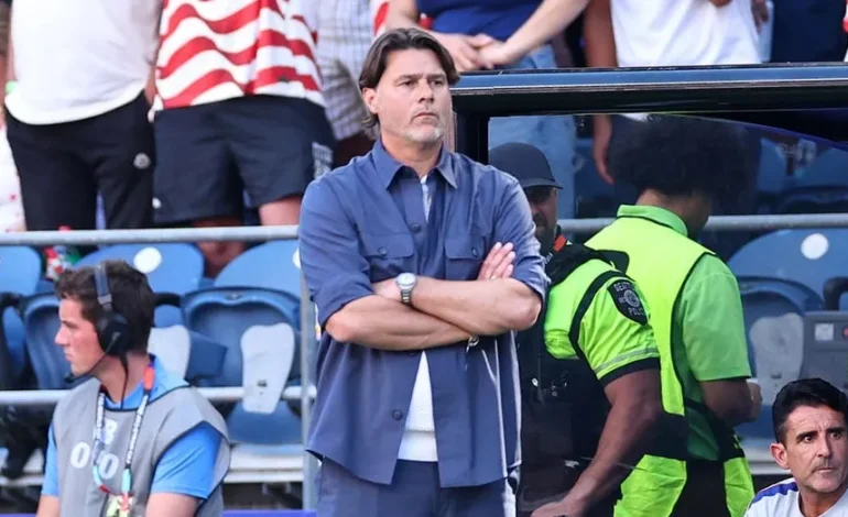 USA Coach Pochettino Kicks Bottles as Belgium Dominates First Half