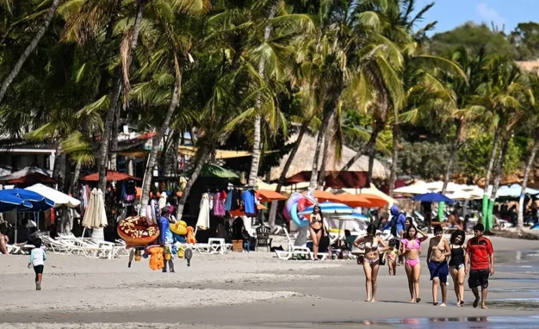 US Urges Travelers to Reconsider Venezuela Amid New Risks