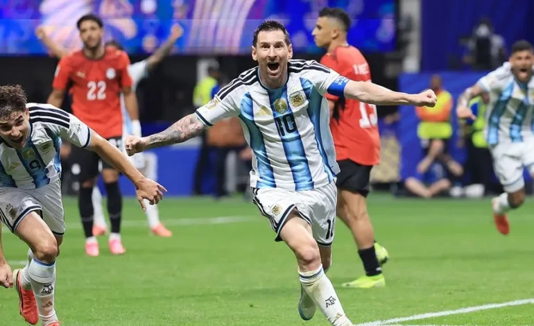 Hero Passenger Streams Argentina’s World Cup Comeback on Plane
