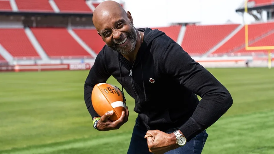 Jerry Rice Confronts Heckler at Celebrity Golf Tournament