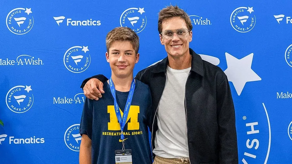 Tom Brady Finds Inspiration in Heart Transplant Teen at Fanatics Fest