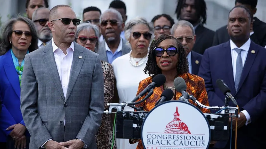 GOP Lawmaker Seeks to Dissolve Racial Caucuses in Congress
