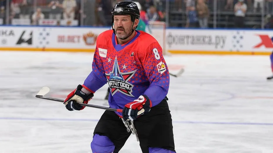 Alex Ovechkin Hilariously Crashes Russian Wedding Photos