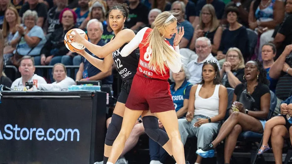WNBA’s Sophie Cunningham Takes Elbow to Face, Sparks Outrage Over Foul Call