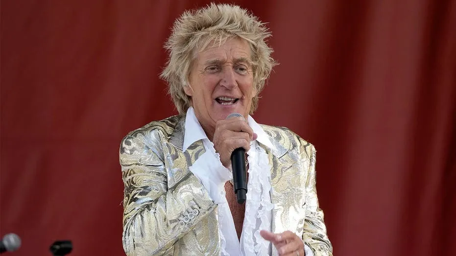 Rod Stewart Postpones ‘One Last Time’ Concert for Medical Procedure
