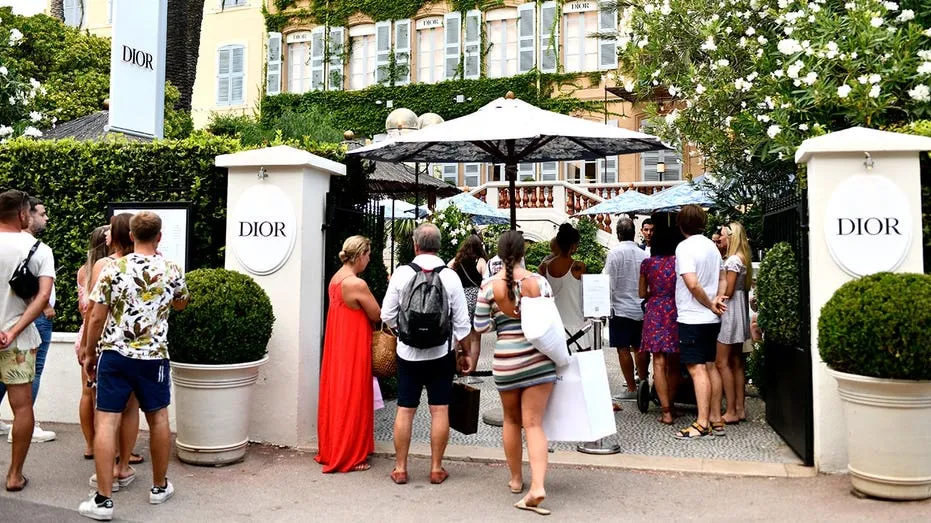 Saint-Tropez Overwhelmed: Influencers and Crowds Strain Once-Glamorous Riviera Gem