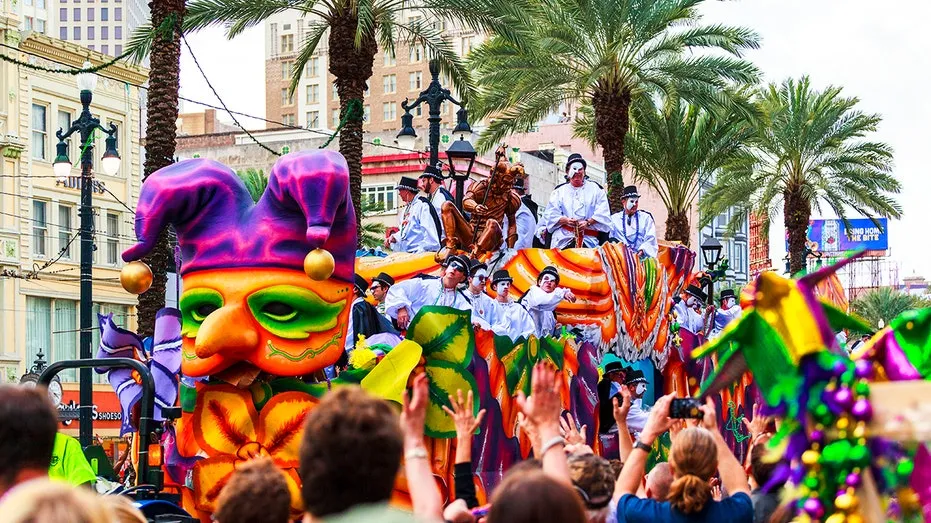 Tulane’s Mardi Gras Uniforms Steal the Show