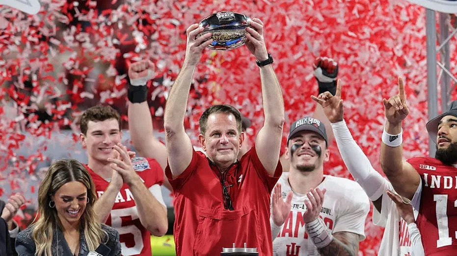 5 College Football Underdogs Who Shocked the World and Won Championships
