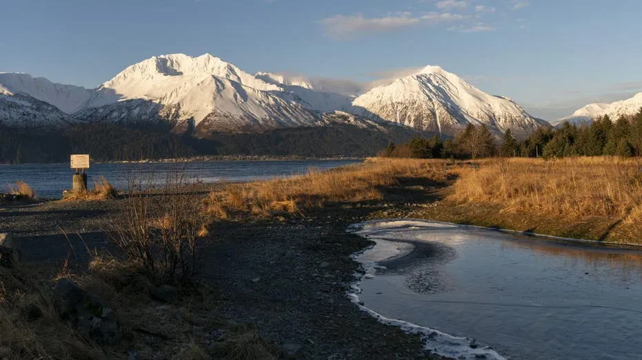 Alaska Charter Plane Crash Near Cape Newenham