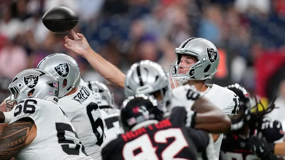 Raiders Rookie QB Fernando Mendoza’s Early Struggles Highlight Learning Curve