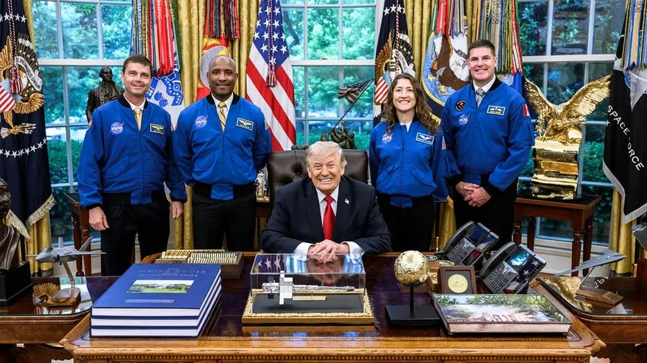 Trump to Award Space Medal to Artemis II Crew for Historic Lunar Voyage