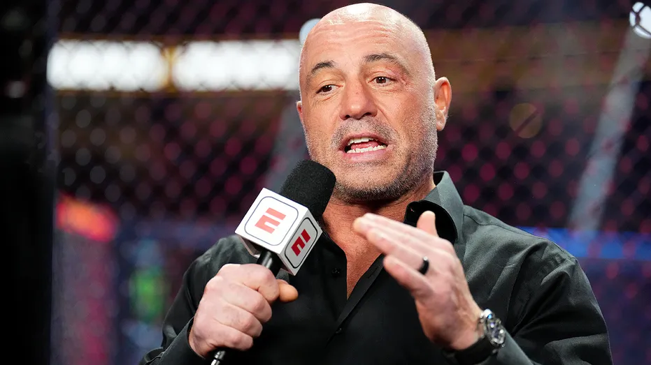 Joe Rogan Challenges Democrats on ‘Woke 1.0’ Reckoning