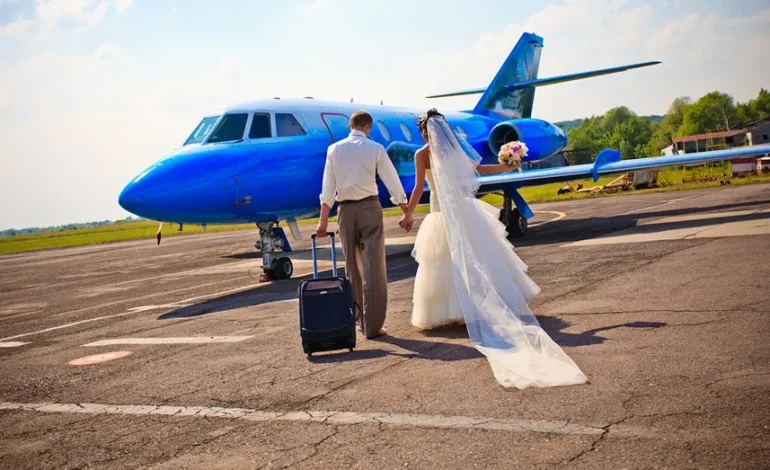 Pilot Marries Couple Mid-Flight on Southwest Airlines