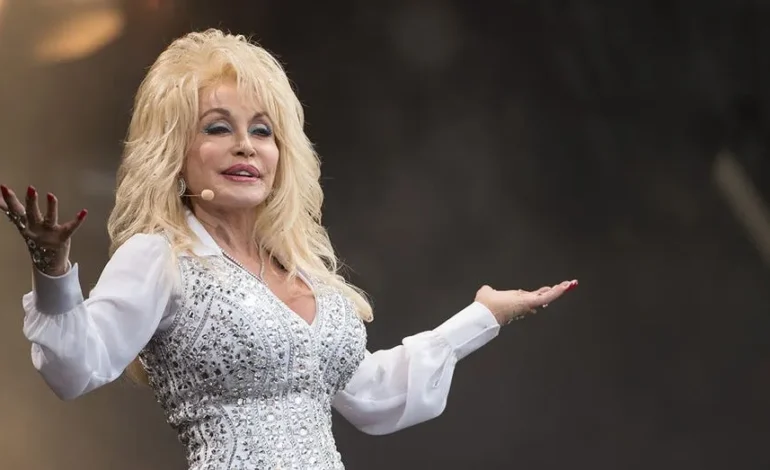 Mississippi Mayor Questions Honoring Dolly Parton With Flag Lowering